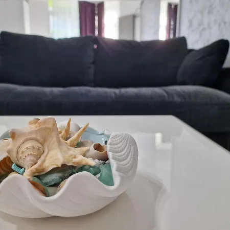 Rosmarie & Mamaia Nord Apartment
