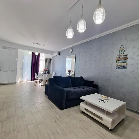 Rosmarie & Mamaia Nord 아파트