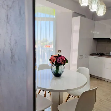 Rosmarie & Mamaia Nord 아파트
