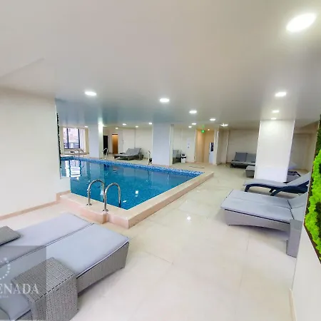 Rosmarie & Mamaia Nord * ナボダリ