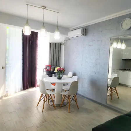 Rosmarie & Mamaia Nord